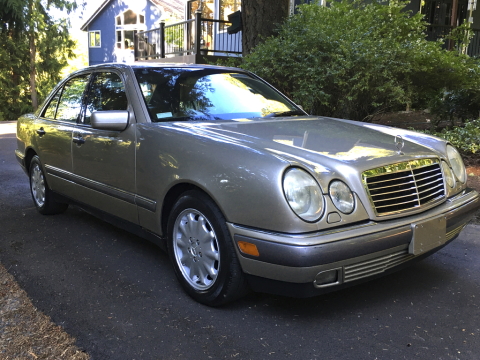 1997 Mercedes E320